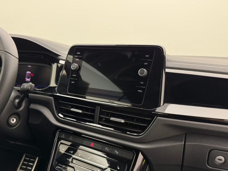 VOLKSWAGEN T-ROC CABRIOLET 1.5 TSI DSG R-LINE EDITION KARMANN – PACK R-LINE – CUIR – CAMÉRA – LED MATRIX 2025