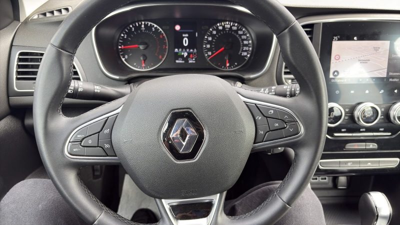 RENAULT MEGANE IV 1.3 TCE 140 BUSINESS EDC 2022
