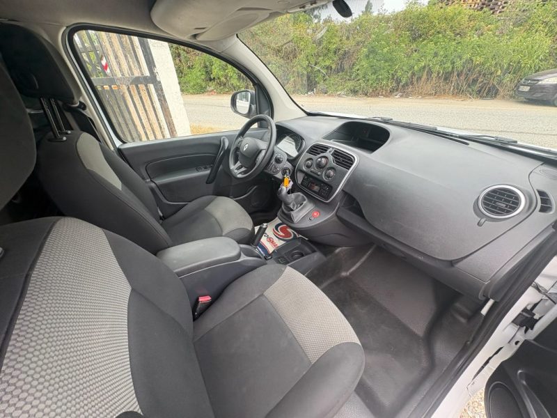 KANGOO 75CH 2PL 2019 1ère MAIN 8290 TTC