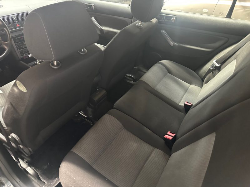 VOLKSWAGEN  GOLF IV 1.6 PACIFIC 2003