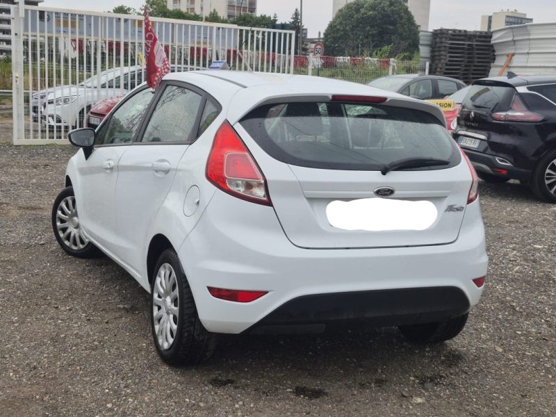 FORD Fiesta - VI Phase  5 portes 1.5  TDCI  75 cv