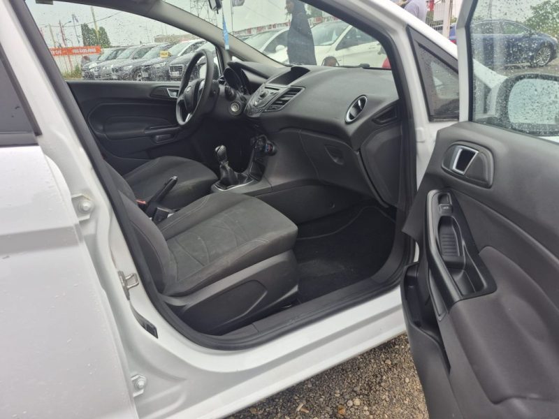 FORD Fiesta - VI Phase  5 portes 1.5  TDCI  75 cv