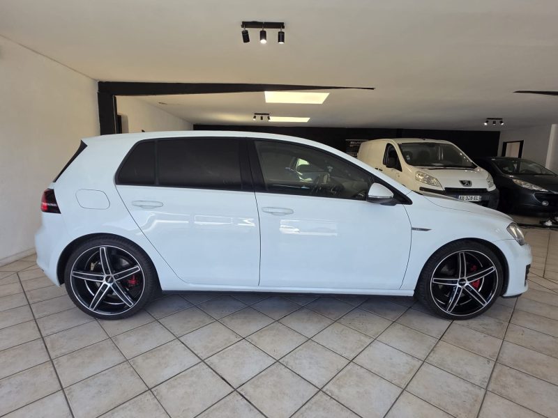 VOLKSWAGEN GOLF 7 GTD 2.0 TDI 184ch 2015 - Révision complète - CT OK - Garantie 12 mois 
