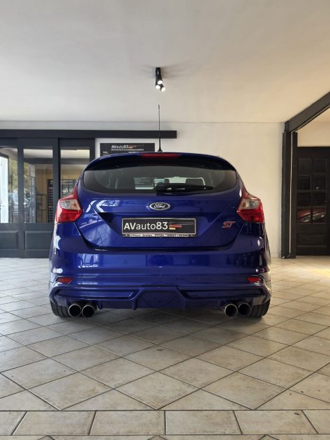 Ford Focus ST 2.0 Ecoboost 250ch MK3 avec toit ouvrant (très rare) Garantie 12 Mois