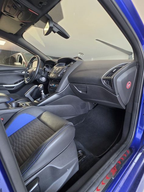 Ford Focus ST 2.0 Ecoboost 250ch MK3 avec toit ouvrant (très rare) Garantie 12 Mois