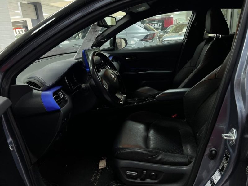 TOYOTA C-HR SUV PHASE 2 HYBRIDE 122cv GRAPHIC PREMIUM + CUIR/1 ERE MAIN/TVA RECUPERABLE
