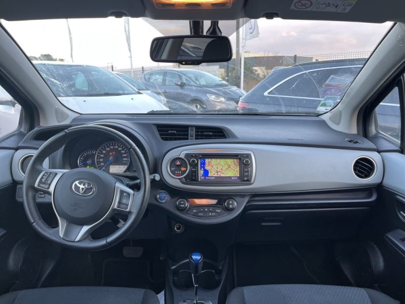 TOYOTA YARIS III 1.5 HYBRID 100h STYLE EDITION