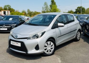 TOYOTA YARIS III 1.5 HYBRID 100h BUSINESS