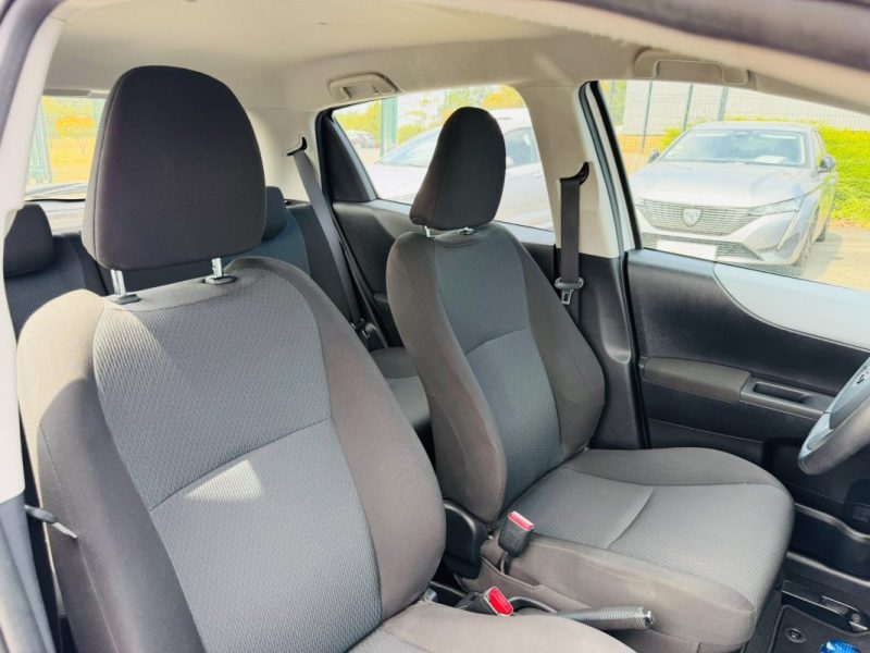 TOYOTA YARIS III 1.5 HYBRID 100h BUSINESS