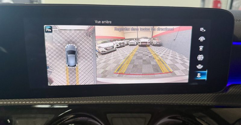 MERCEDES CLASSE A 180 D AMG line TOIT OUVRANT 