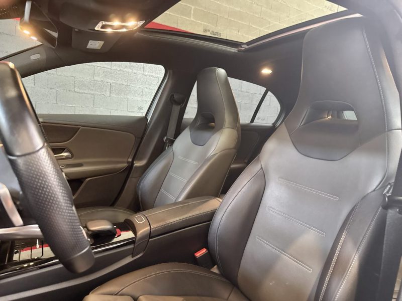 MERCEDES CLASSE A 180 D AMG line TOIT OUVRANT 