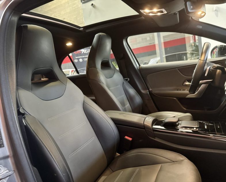 MERCEDES CLASSE A 180 D AMG line TOIT OUVRANT 
