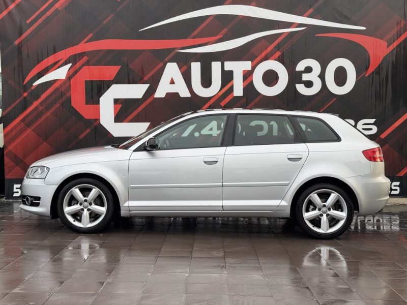 AUDI A3 TDI 105 ATTRACTION S TRONIC 2011