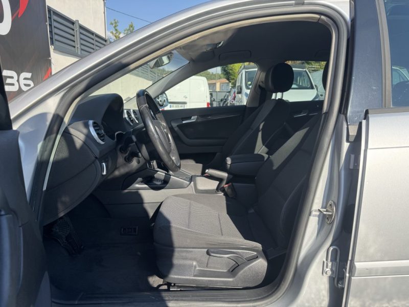 AUDI A3 1.6 TDI 105 ATTRACTION S TRONIC 2011