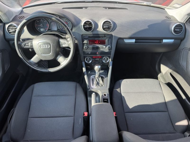 AUDI A3 1.6 TDI 105 ATTRACTION S TRONIC 2011