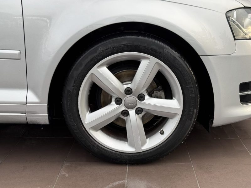 AUDI A3 TDI 105 ATTRACTION S TRONIC 2011