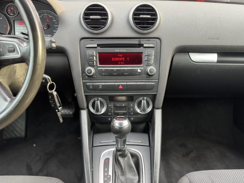 AUDI A3 TDI 105 ATTRACTION S TRONIC 2011