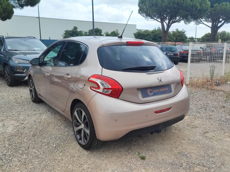 PEUGEOT 208 1.6 VTI 120 FELINE 2014