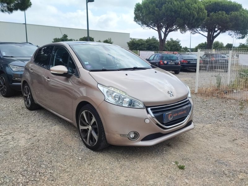PEUGEOT 208 1.6 VTI 120 FELINE 2014