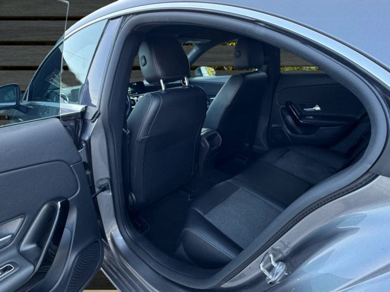 MERCEDES BENZ CLA 180 D PACK BUSINESS LINE G7 99000Km 1er MAIN GPS/CLIM/CUIR/LED