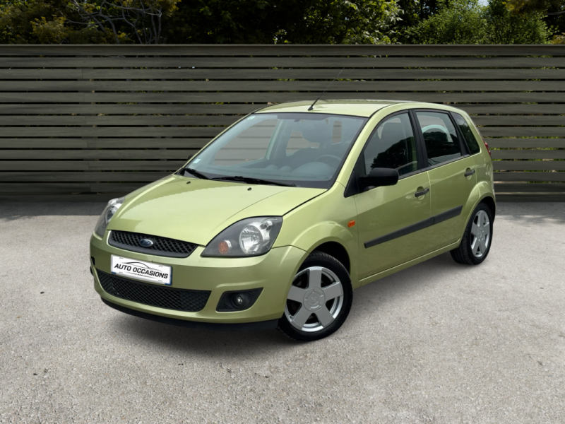 FORD FIESTA 1.3 i PACK AMBIENTE 182000Km