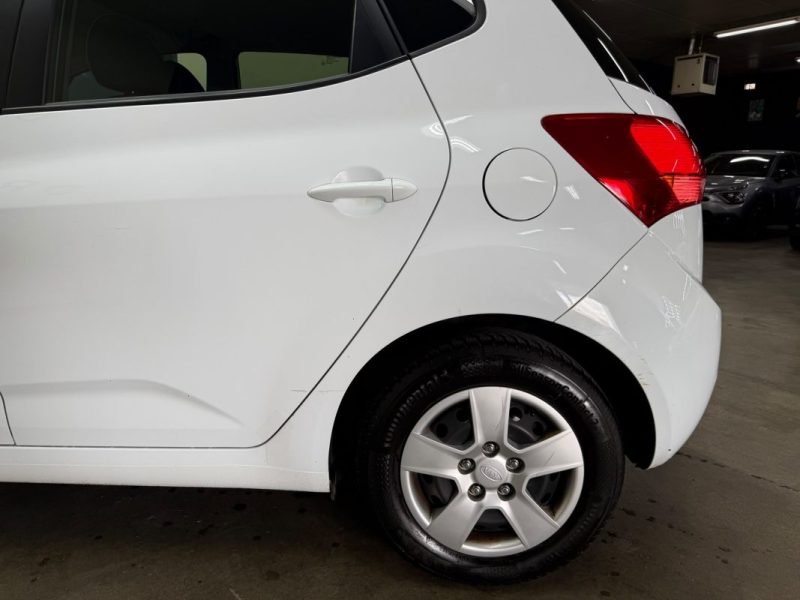 KIA VENGA 1.6 ACTIVE 16V 125CV 2013
