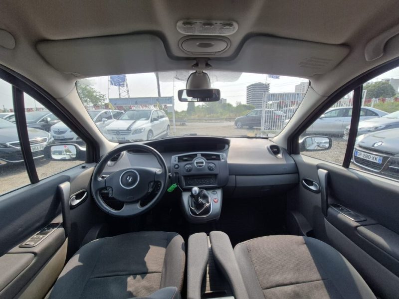 RENAULT Scénic  II CONOUEST  1.9 dCi 130cv