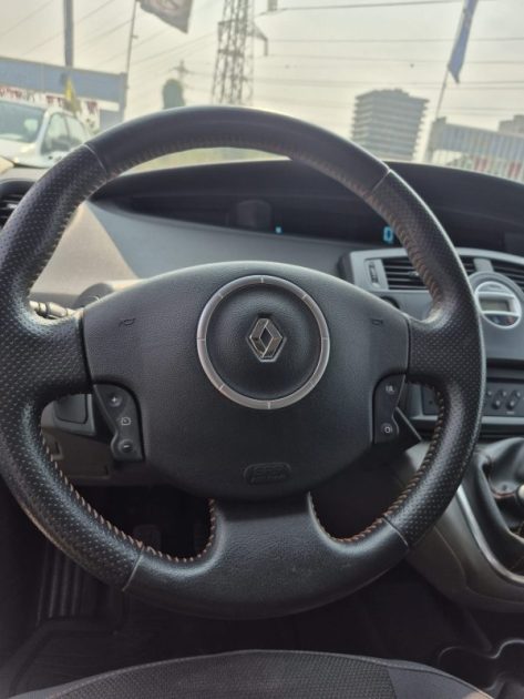 RENAULT Scénic  II CONOUEST  1.9 dCi 130cv