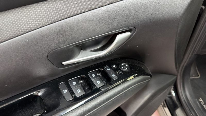 HYUNDAI TUCSON 1.6 HYBRIDE ESSENCE HEV 230cv EXECUTIVE/1 ERE MAIN/TVA RECUPERABLE