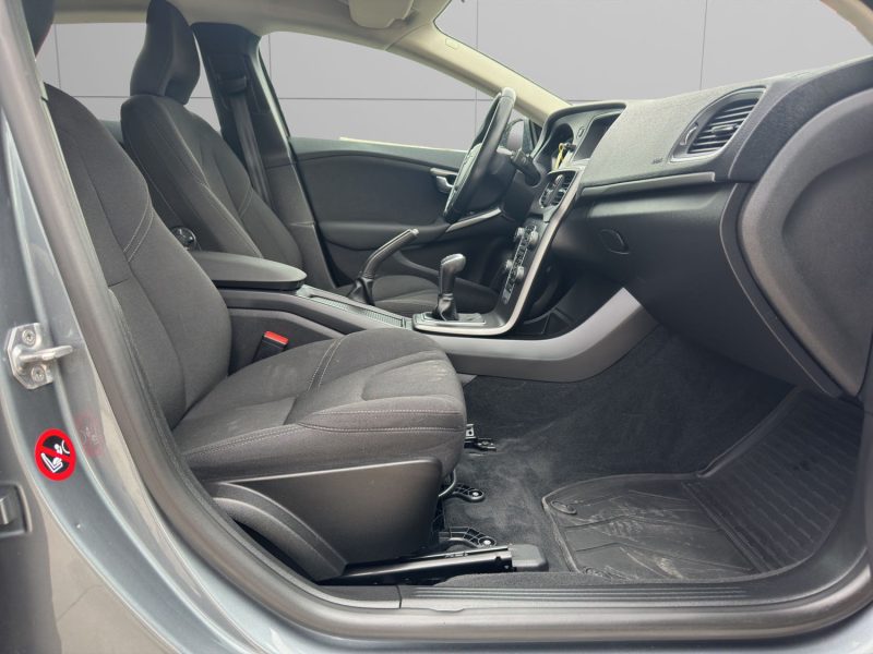 VOLVO V40 2.0L D 120CH.
