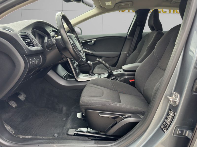VOLVO V40 2.0L D 120CH.