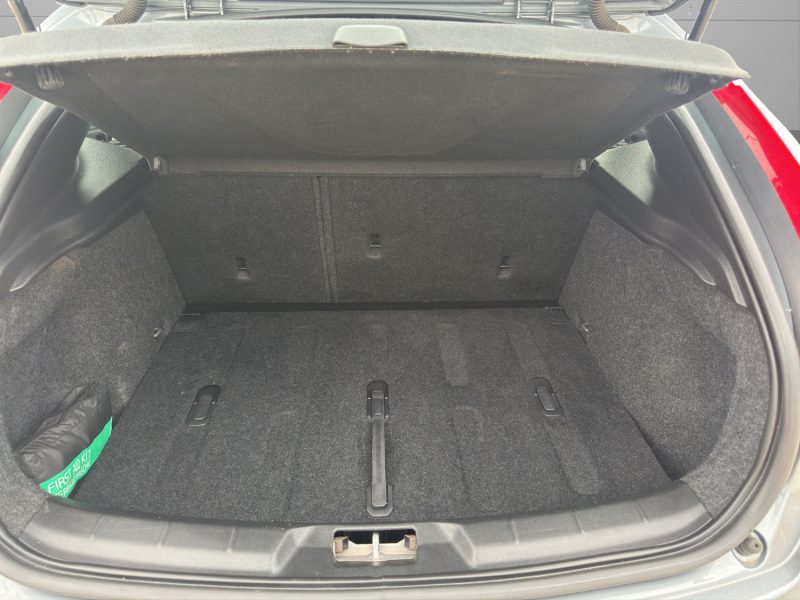 VOLVO V40 2.0L D 120CH.