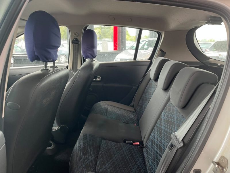 🚗 RENAULT CLIO III 1.5 DCI 85ch ⚙️ 🕹️ Boîte automatique