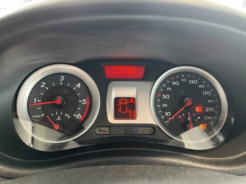 🚗 RENAULT CLIO III 1.5 DCI 85ch ⚙️ 🕹️ Boîte automatique