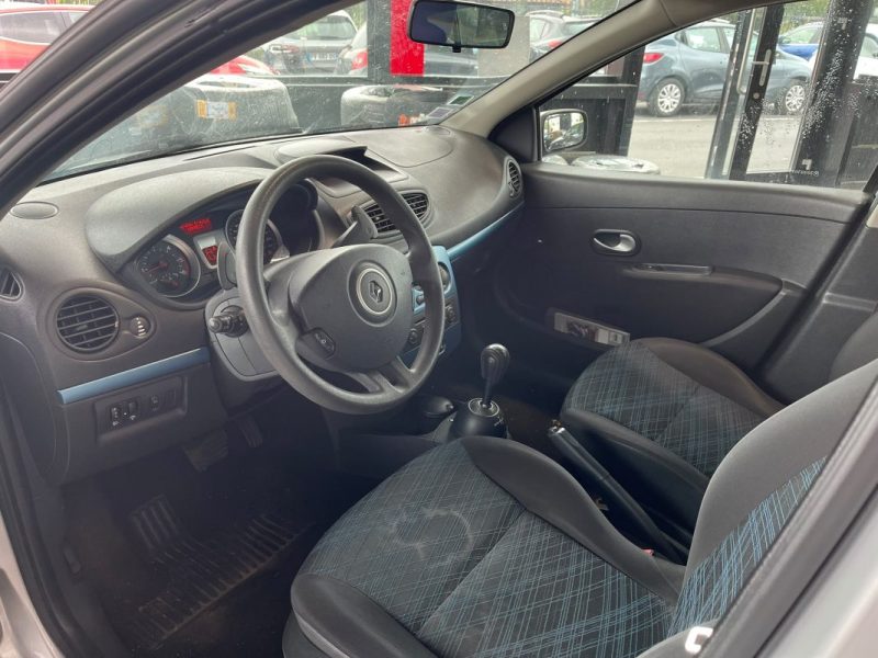 🚗 RENAULT CLIO III 1.5 DCI 85ch ⚙️ 🕹️ Boîte automatique
