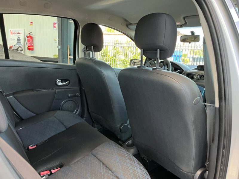 🚗 RENAULT CLIO III 1.5 DCI 85ch ⚙️ 🕹️ Boîte automatique