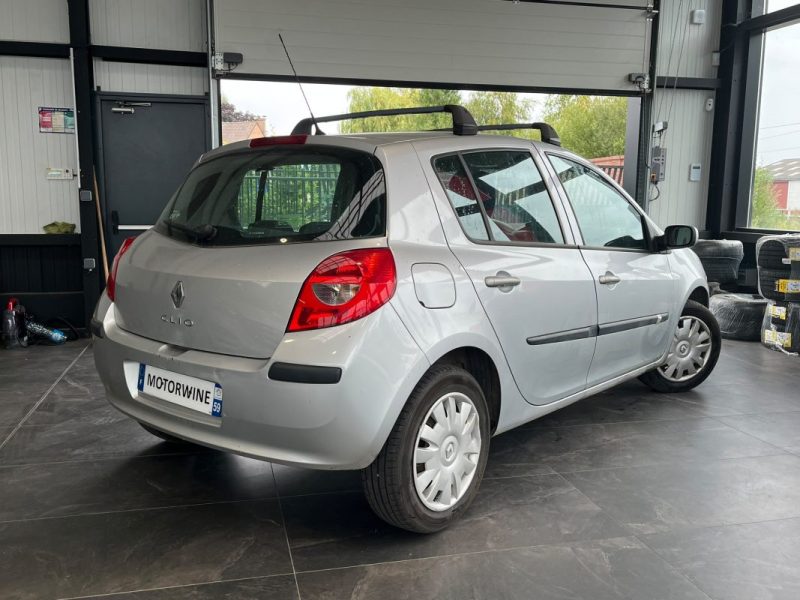 🚗 RENAULT CLIO III 1.5 DCI 85ch ⚙️ 🕹️ Boîte automatique