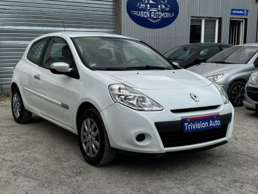 RENAULT CLIO 1.2 75CH 2014