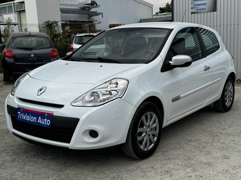 RENAULT CLIO 1.2 75CH 2014