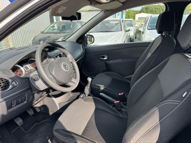 RENAULT CLIO 1.2 75CH 2014