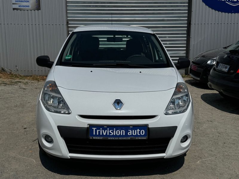 RENAULT CLIO 1.2 75CH 2009