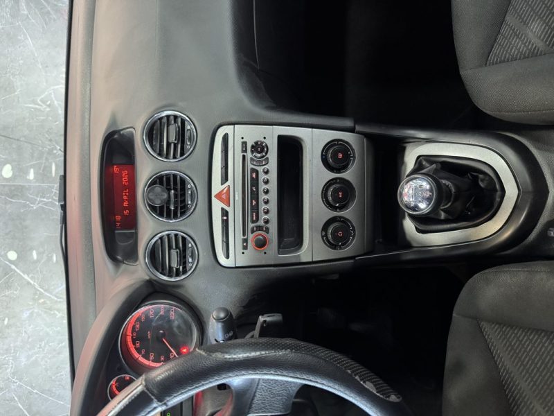 PEUGEOT 308 1.4 VTI CONFORT 2008