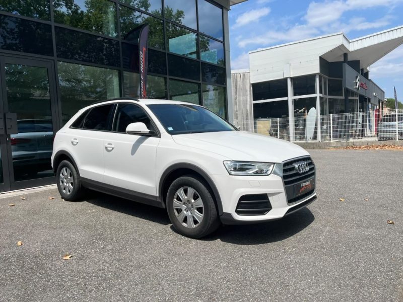 AUDI Q3 Attraction 120 ch Phase 2 2.0 TDI Radar de recul