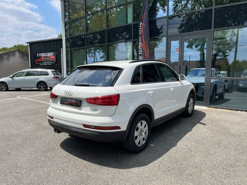 AUDI Q3 Attraction 120 ch Phase 2 2.0 TDI Radar de recul