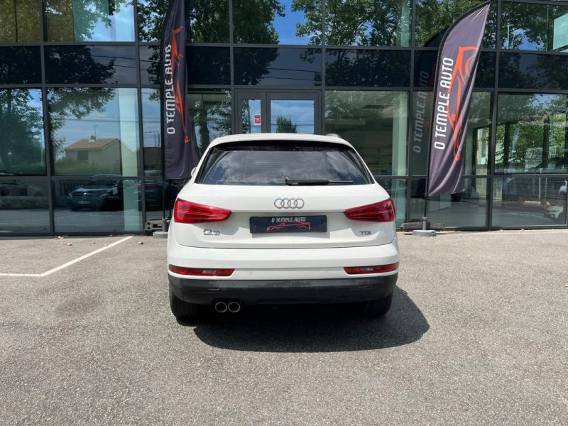 AUDI Q3 Attraction 120 ch Phase 2 2.0 TDI Radar de recul