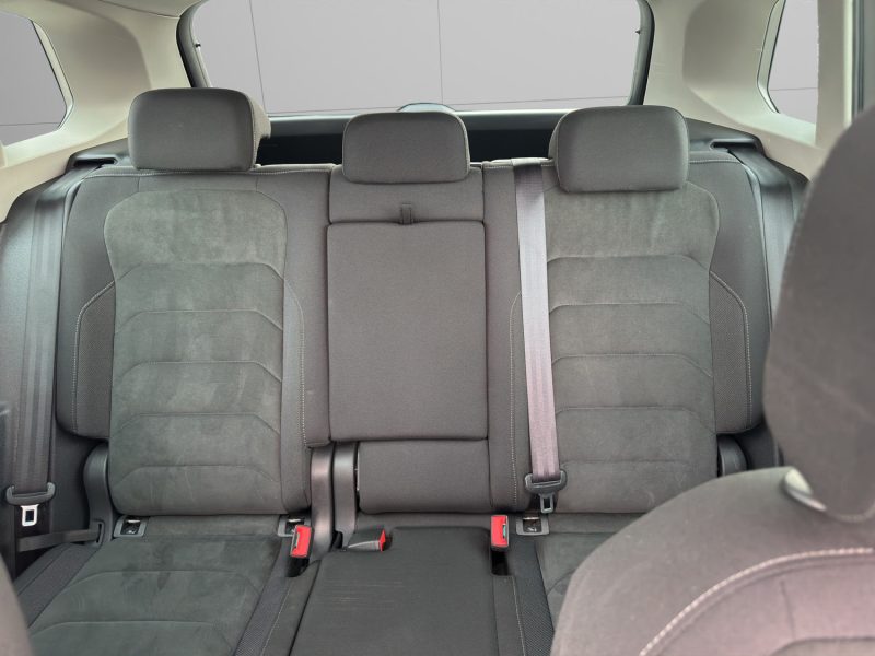 VOLKSWAGEN TIGUAN II 2.0L TDI 150 CV PACK CARAT *BOITE AUTO*.