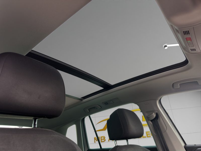 VOLKSWAGEN TIGUAN II 2.0L TDI 150 CV PACK CARAT *BOITE AUTO*.