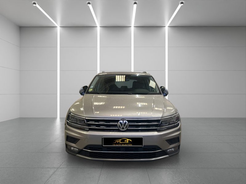 VOLKSWAGEN TIGUAN II 2.0L TDI 150 CV PACK CARAT *BOITE AUTO*.