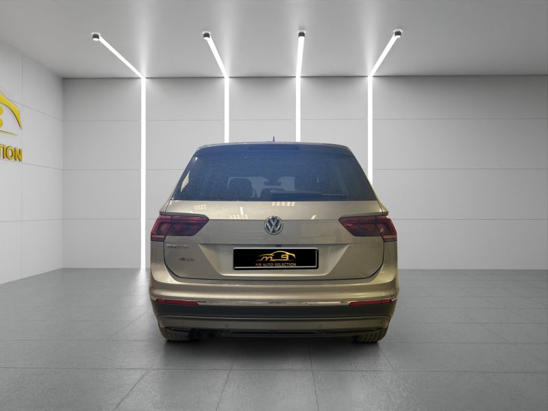 VOLKSWAGEN TIGUAN II 2.0L TDI 150 CV PACK CARAT *BOITE AUTO*.