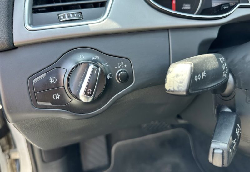 AUDI A4 2.0 TDI 177CV S-LINE QUATTRO S TRONIC 2014 ENTRETIEN & GARANTIE 6 MOIS